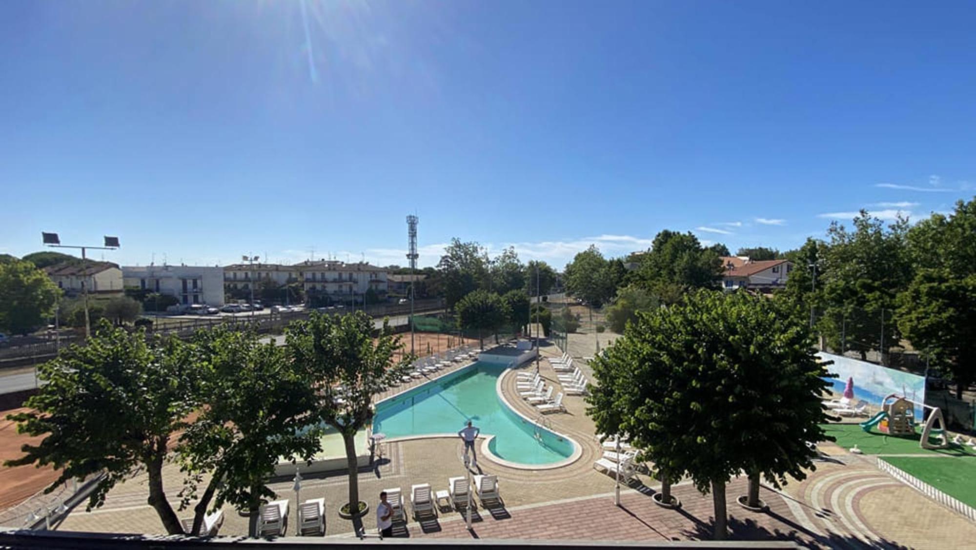 Hotel Savoia Чезенатико Экстерьер фото